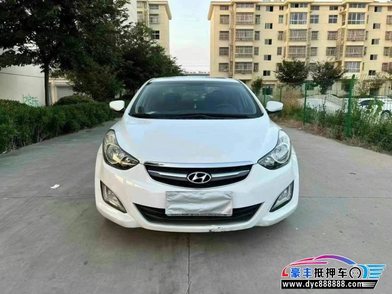 15年现代朗动轿车抵押车出售