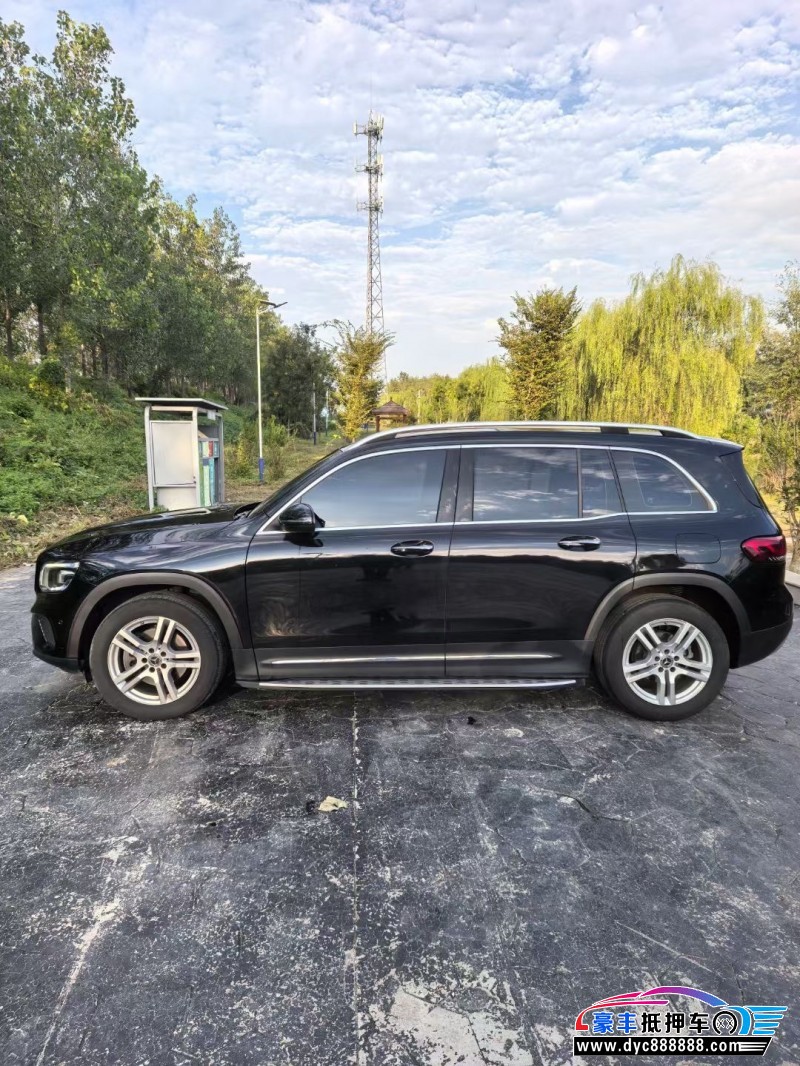 22年奔驰GLBSUV抵押车出售