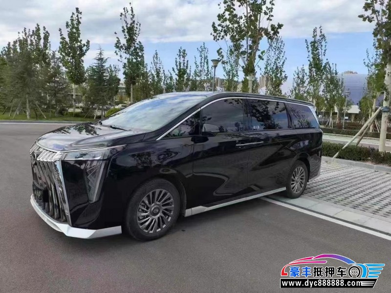 23年传祺M8轿车抵押车出售