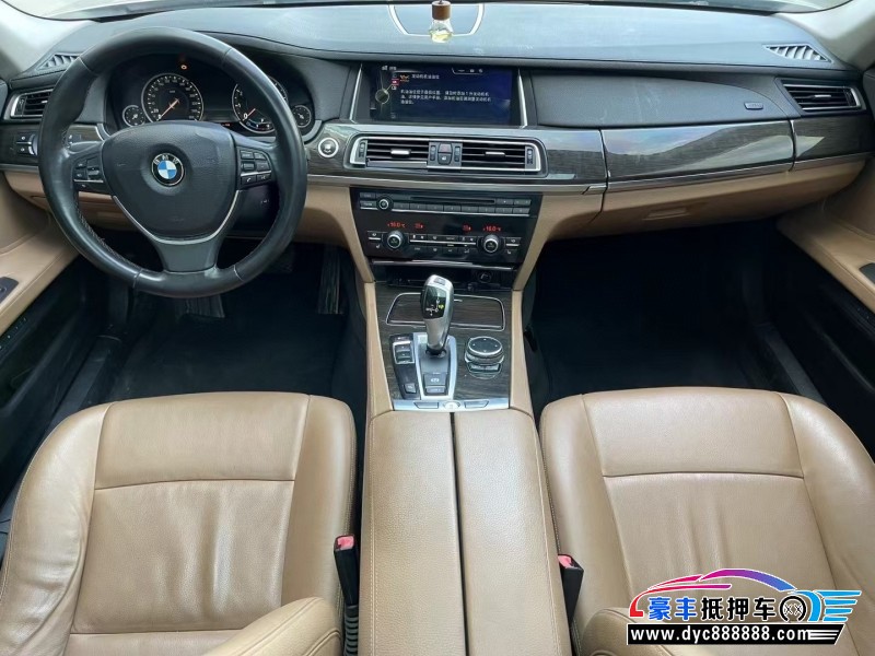 13年宝马7系轿车抵押车出售