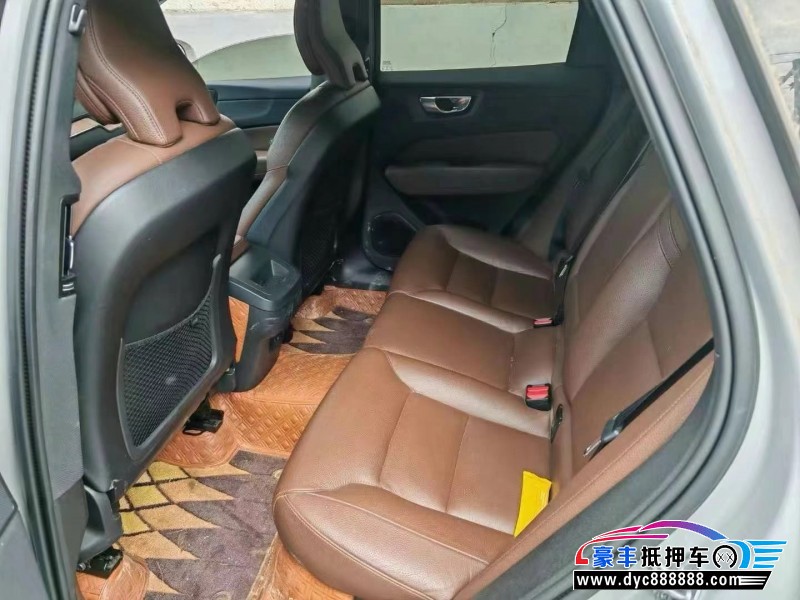 21年沃尔沃XC60轿车抵押车出售