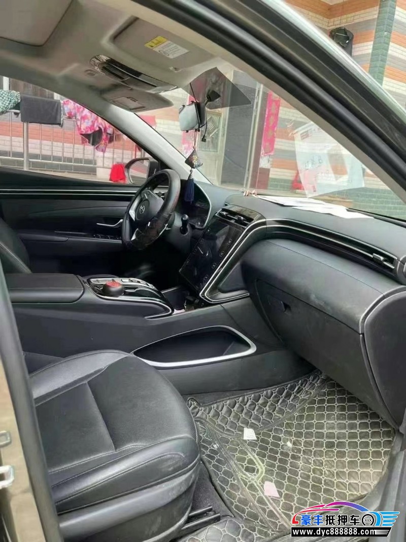 22年现代途胜轿车抵押车出售