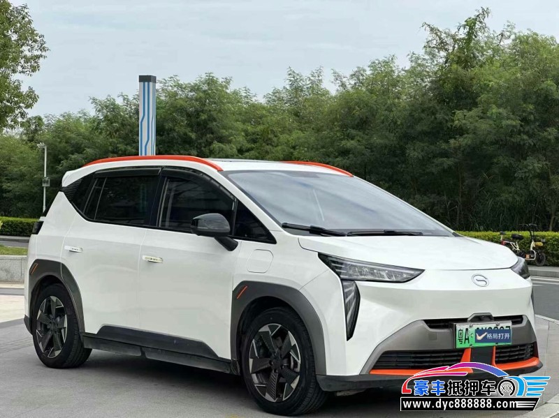 22年埃安Y70轿车抵押车出售