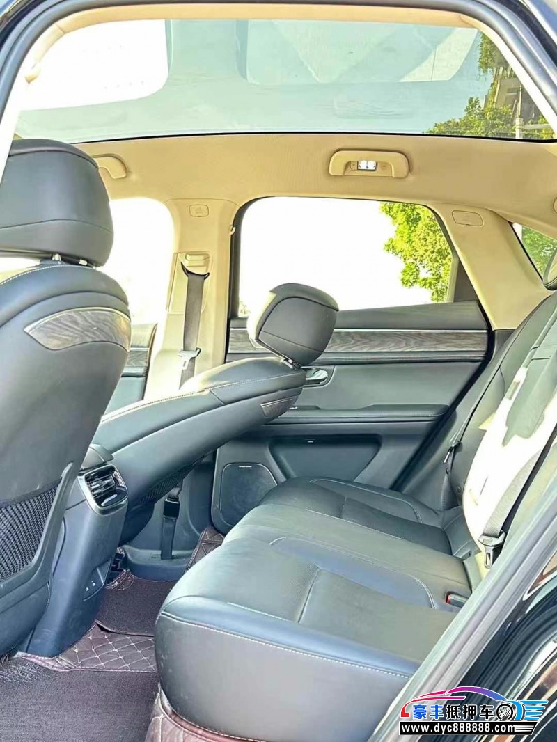 22年华为问界轿车抵押车出售