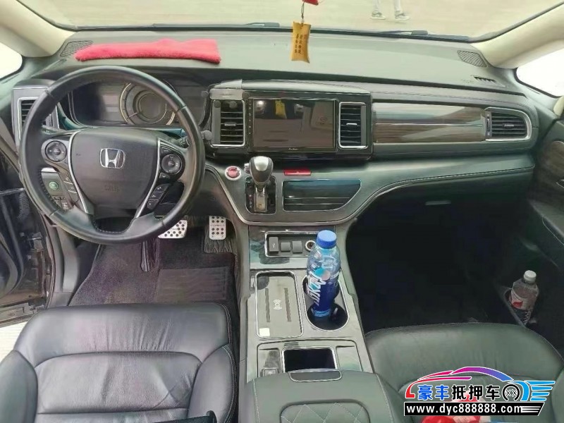 16年本田艾力绅轿车抵押车出售