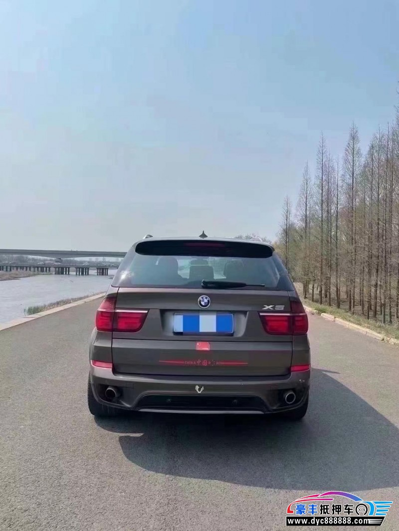 13年宝马X5SUV抵押车出售