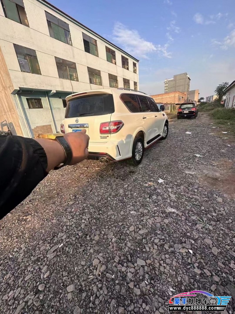 17年日产途乐轿车抵押车出售