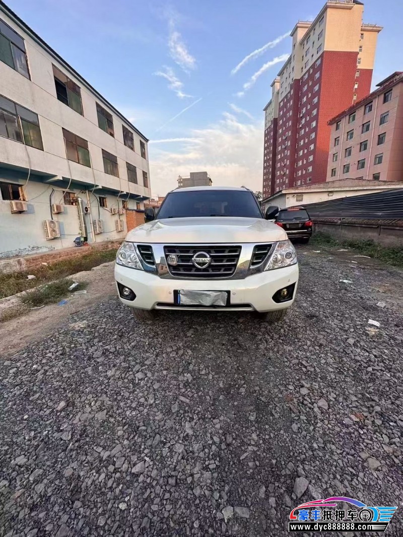 17年日产途乐轿车抵押车出售