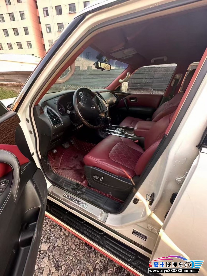 18年日产途乐轿车抵押车出售