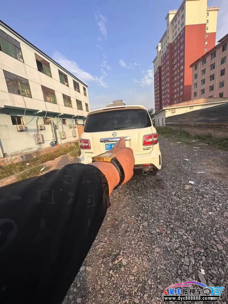 18年日产途乐轿车抵押车出售