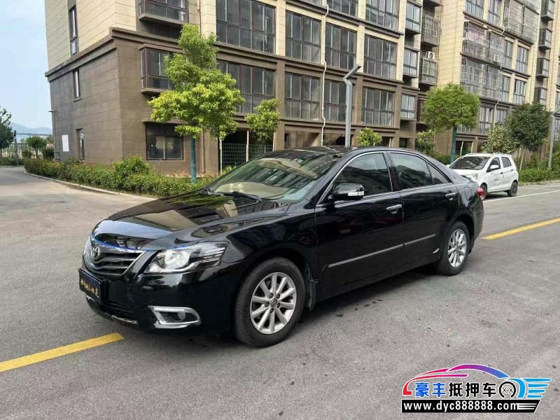 13年丰田凯美瑞轿车抵押车出售