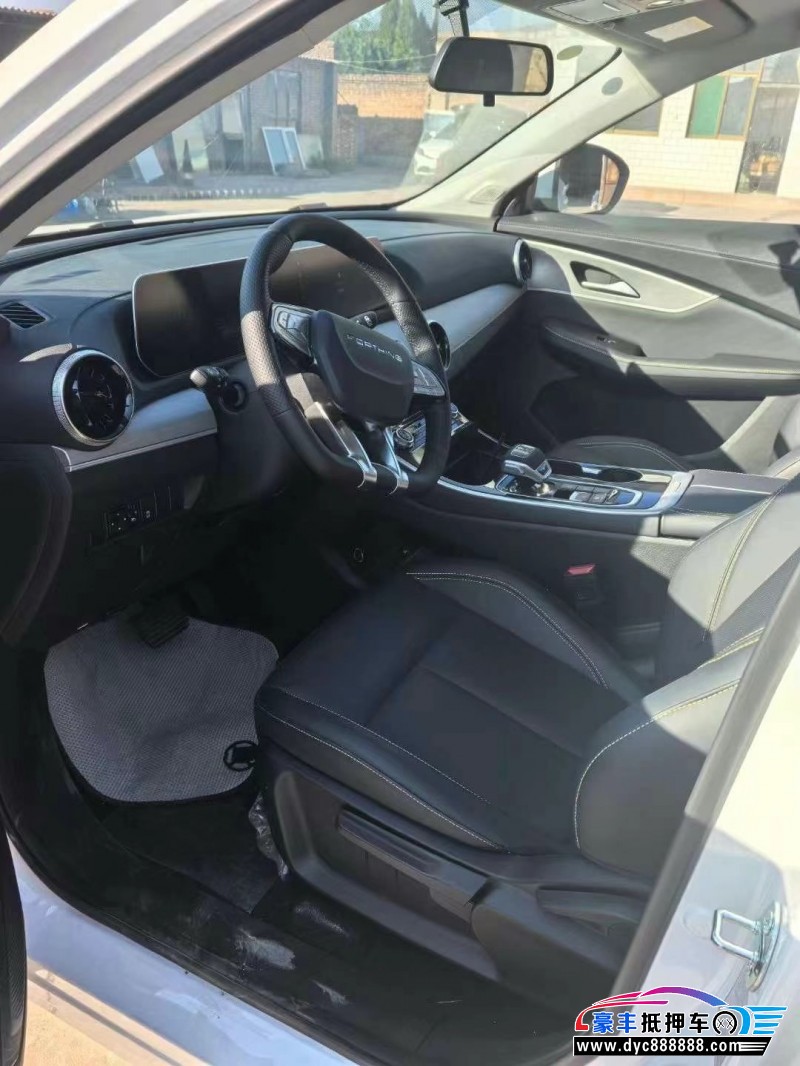 24年东风风行T5轿车抵押车出售