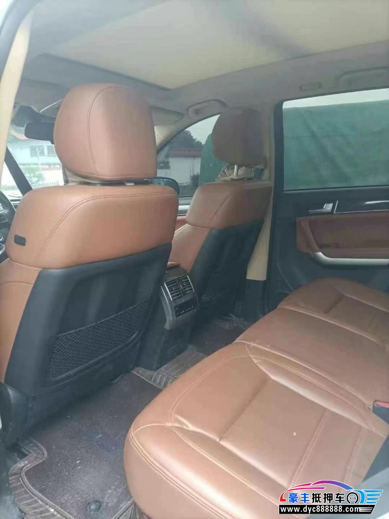 17年长城哈弗H8轿车抵押车出售