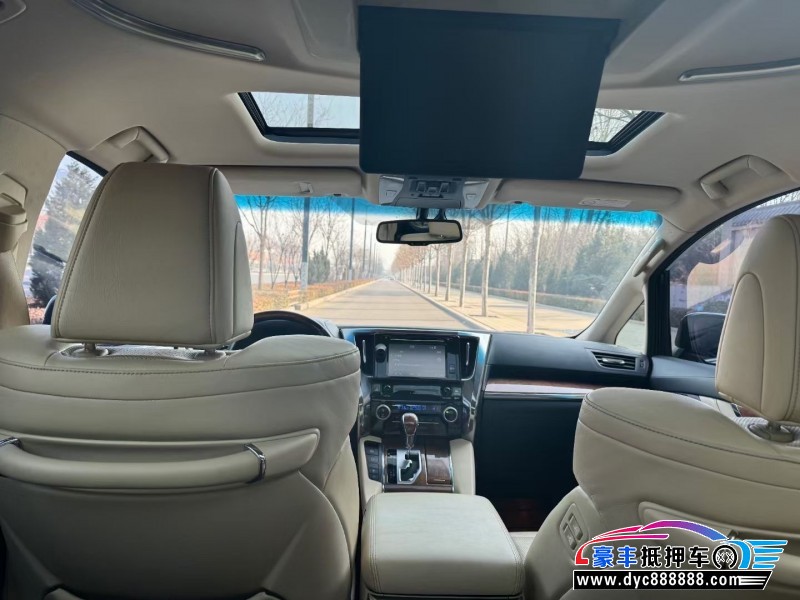 18年丰田埃尔法轿车抵押车出售