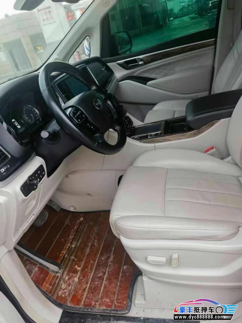 20年传祺M8轿车抵押车出售