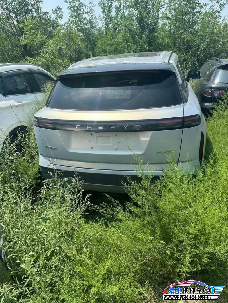 24年奇瑞探索轿车抵押车出售