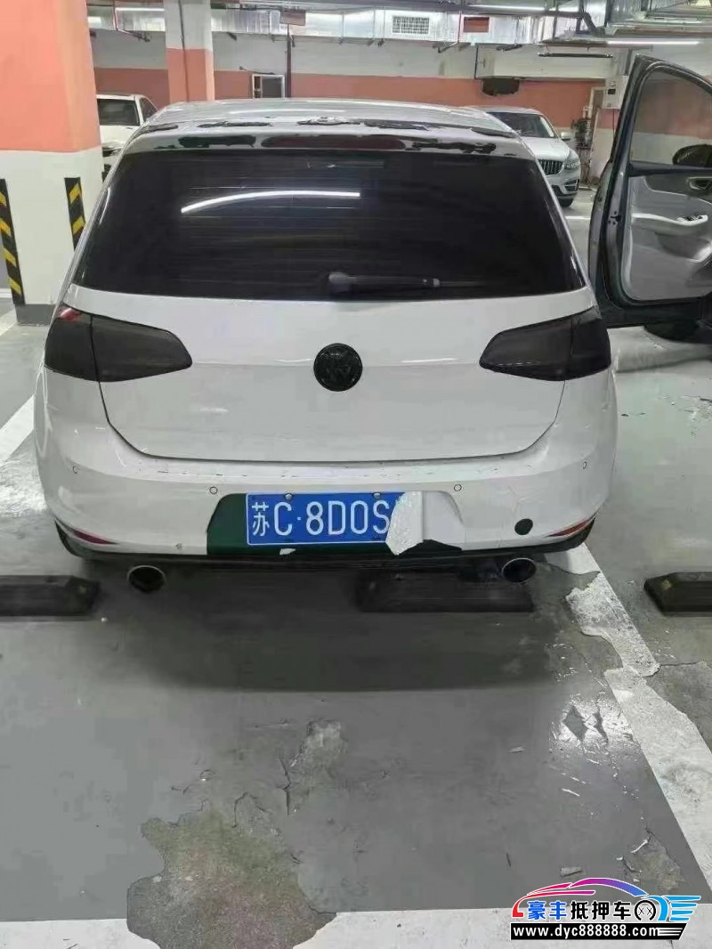 16年大众高尔夫轿车抵押车出售