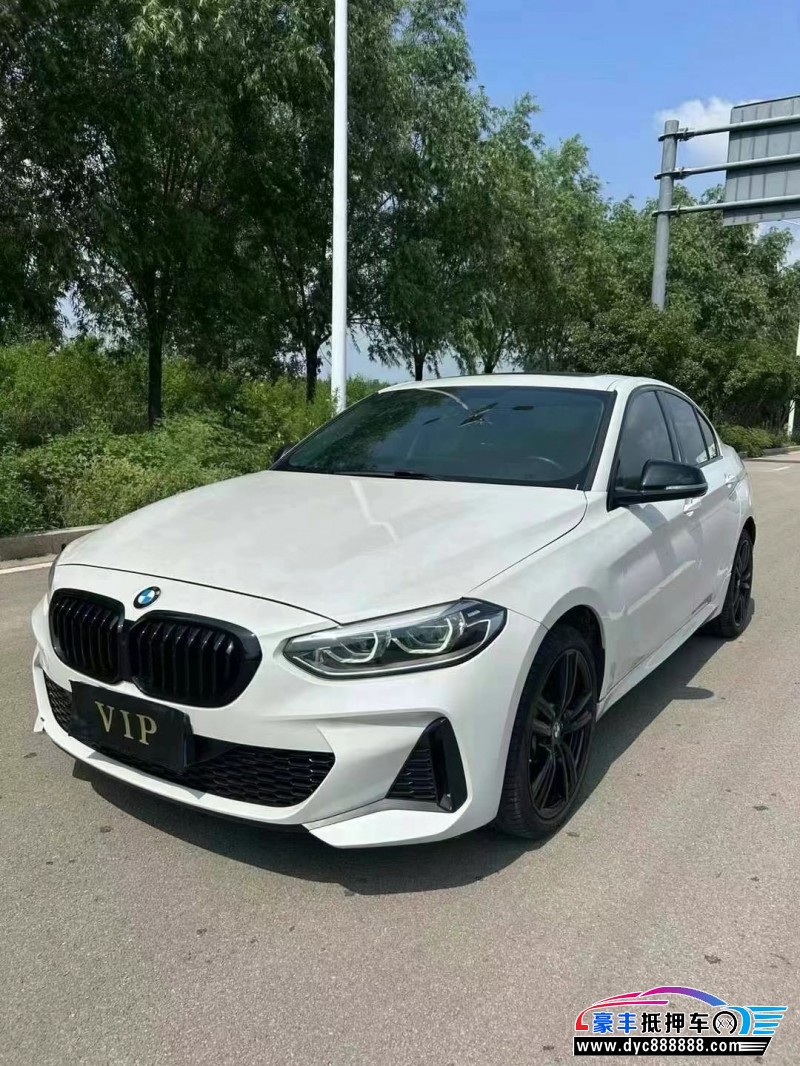 22年宝马1系轿车抵押车出售