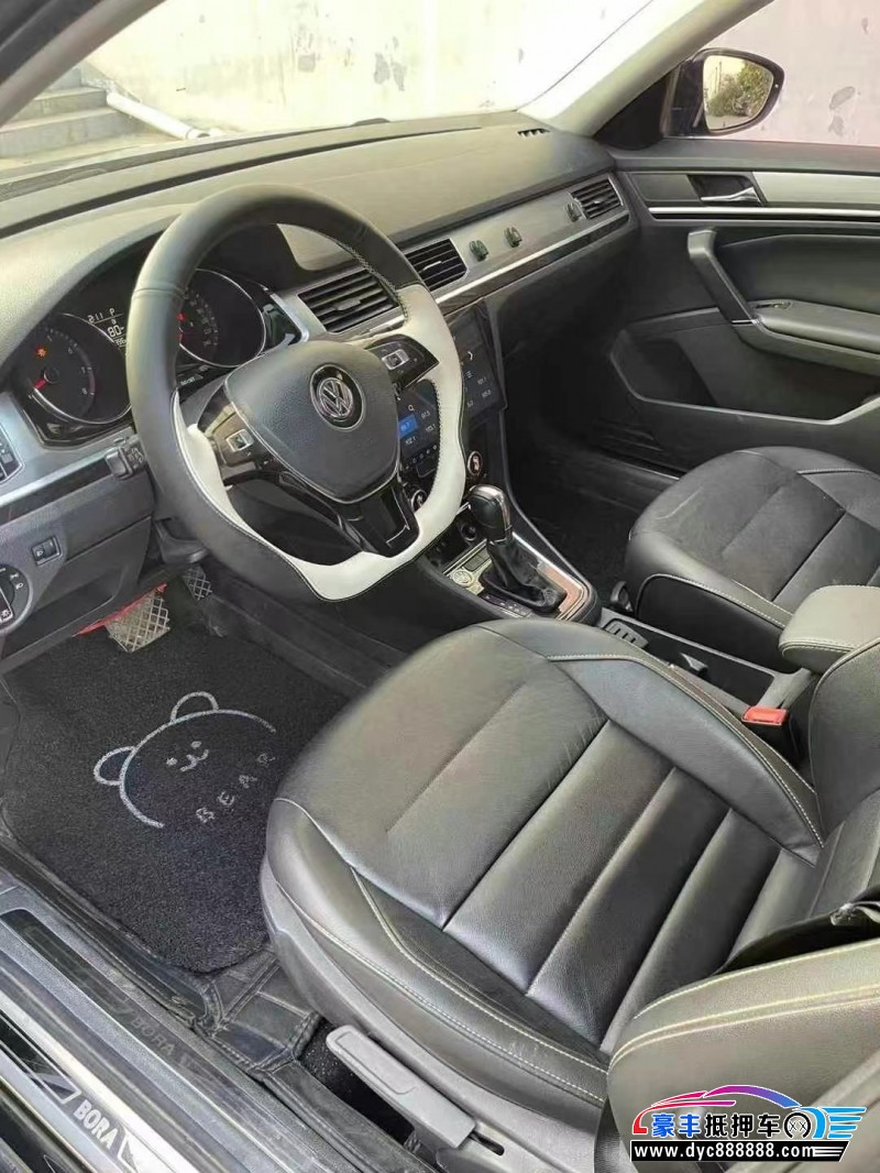 18年大众宝来轿车抵押车出售