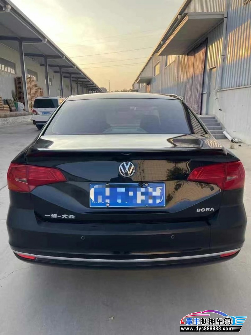 18年大众宝来轿车抵押车出售