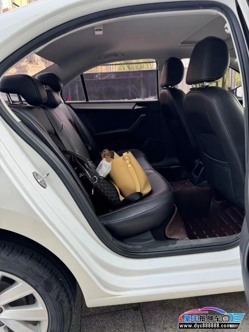 19年斯柯达昕锐轿车抵押车出售