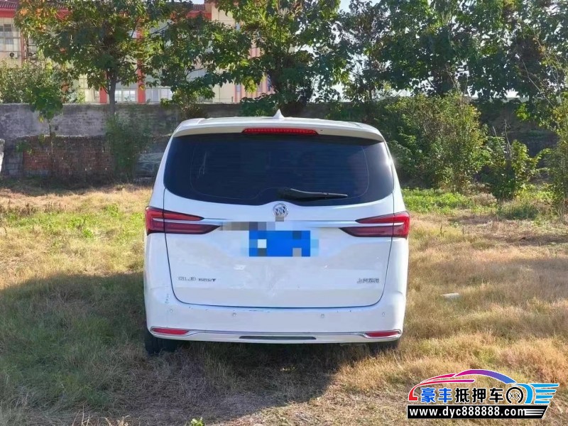 22年别克GL8轿车抵押车出售