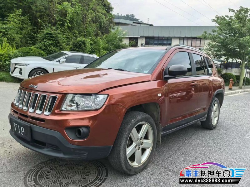 12年Jeep指南者轿车抵押车出售