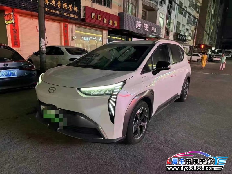 22年埃安Y70轿车抵押车出售