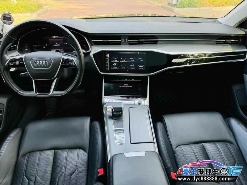 19年奥迪A7轿车抵押车出售