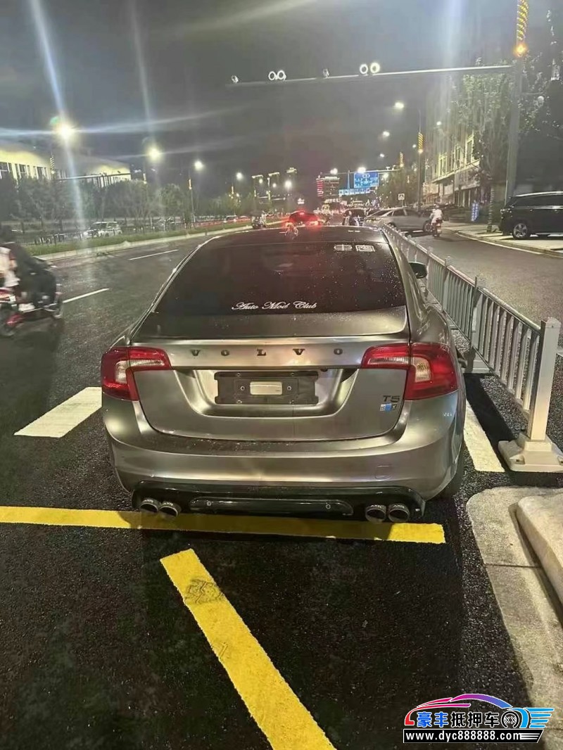 18年沃尔沃S60轿车抵押车出售