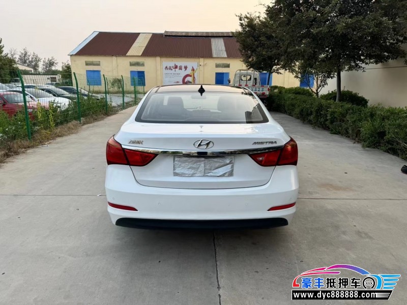 16年现代名图轿车抵押车出售