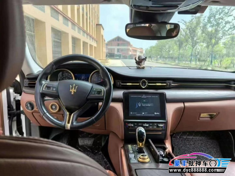 19年玛莎拉蒂总裁轿车抵押车出售