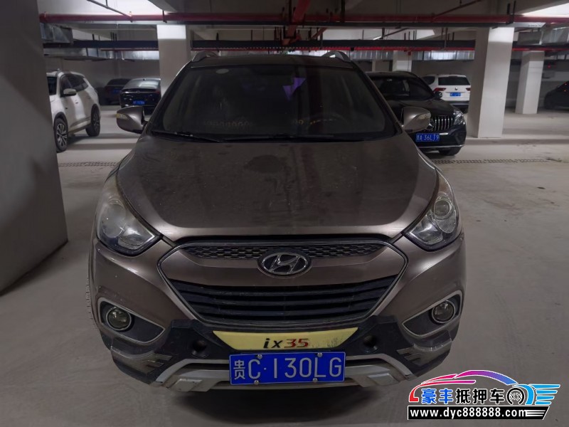 13年现代ix35轿车抵押车出售