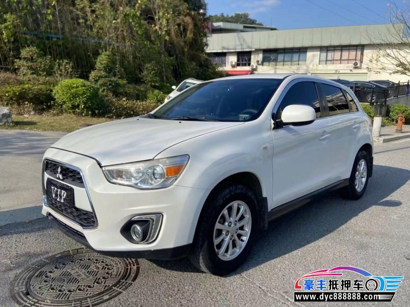 16年三菱劲炫轿车抵押车出售