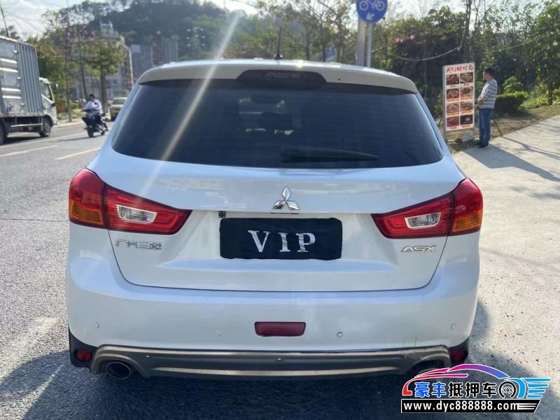 16年三菱劲炫轿车抵押车出售