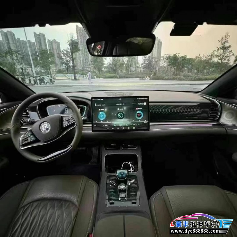 21年比亚迪汉轿车抵押车出售