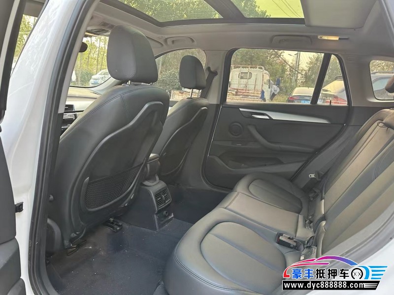 18年宝马X1SUV抵押车出售