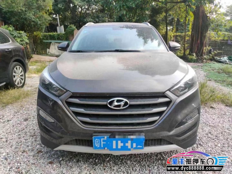 16年现代途胜轿车抵押车出售