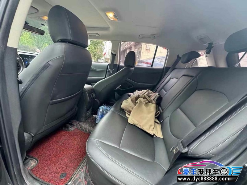 22年现代ix35轿车抵押车出售