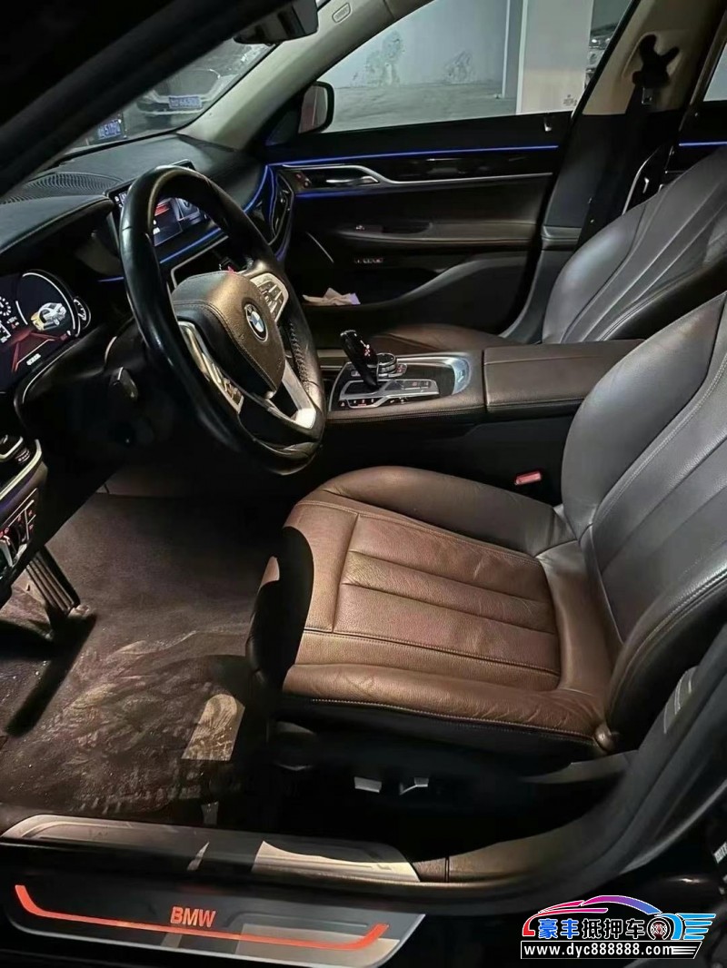 16年宝马7系轿车抵押车出售