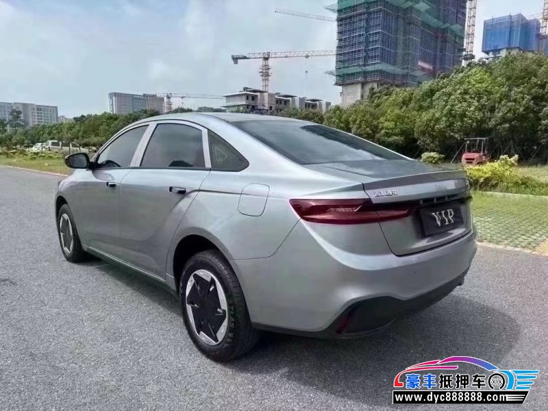 24年吉利几何轿车抵押车出售