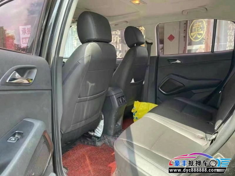 22年现代ix35轿车抵押车出售