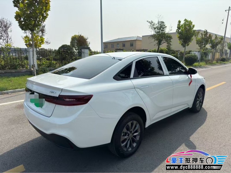 24年吉利几何轿车抵押车出售