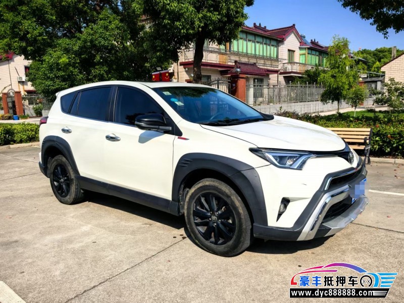 19年丰田RAV4轿车抵押车出售