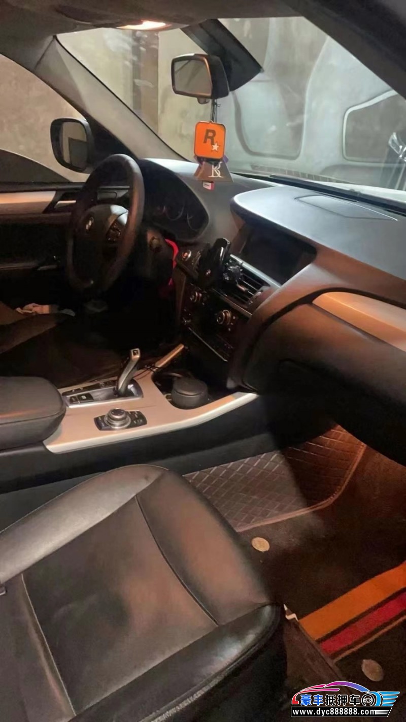 13年宝马X3轿车抵押车出售