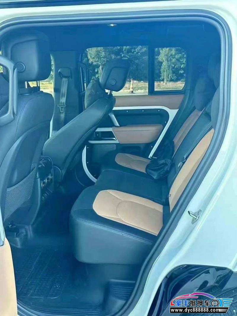 23年路虎卫士轿车抵押车出售