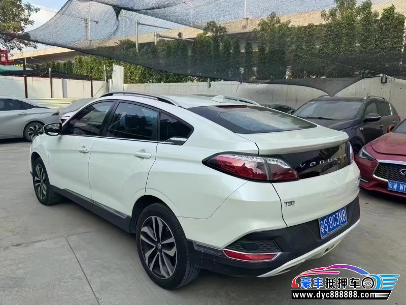 18年启辰T90轿车抵押车出售