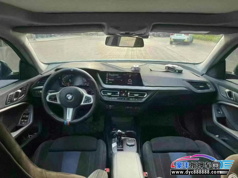 22年宝马2系轿车抵押车出售