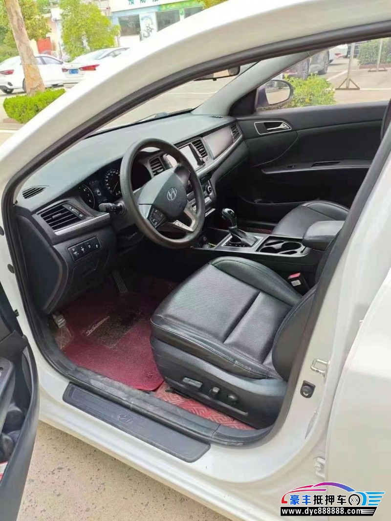 20年现代名图轿车抵押车出售