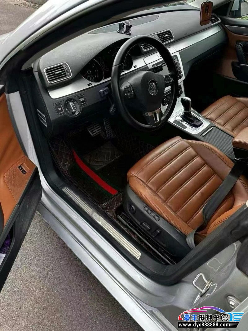 11年大众CC轿车抵押车出售